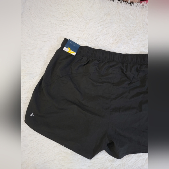 Old Navy Women's Classic Black Athletic Shorts 2X Built In Liner - Picture 10 of 15